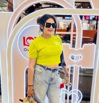 LUND SUCKER DIYASEN - Transsexual escort in Mumbai