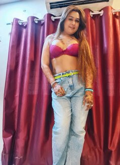 LUND SUCKER DIYASEN - Transsexual escort in Mumbai Photo 24 of 24