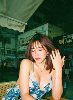 Lunia - Transsexual escort in New Delhi Photo 11 of 15