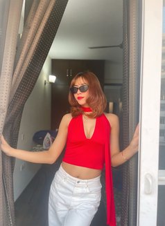 Lunia - Transsexual escort in New Delhi Photo 14 of 15