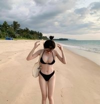 Lunia - escort in Da Nang