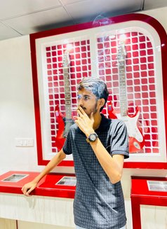 Luqmxn - Male escort in Mumbai Photo 7 of 8