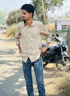 Luqmxn - Acompañantes masculino in Mumbai Photo 6 of 6