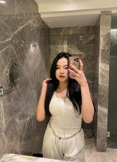 Lusi - escort in Jakarta Photo 2 of 6