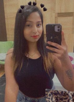 Lusi - escort in Pune Photo 3 of 8