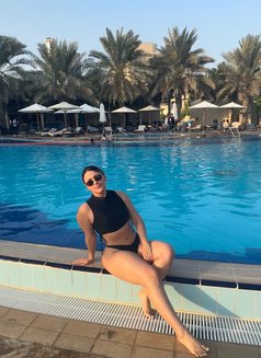 Lusia - escort in Abu Dhabi Photo 4 of 5