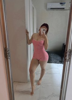 Lusia - escort in Abu Dhabi Photo 7 of 9