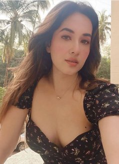 Lussia Outcall Full Servic - escort in Doha Photo 3 of 6