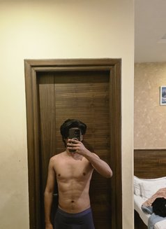 Lusty Male10 - Intérprete masculino de adultos in New Delhi Photo 3 of 3