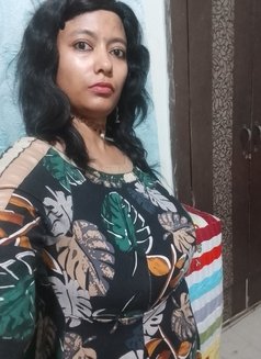 Richi Sharma - Independant escort, Anal - puta in New Delhi Photo 2 of 4
