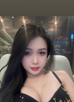 Lusy - escort in Bangkok Photo 6 of 6