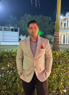Luther - Male escort in Chandigarh Photo 1 of 1