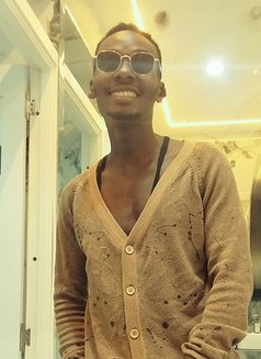 Luther - Male companion in Nairobi Photo 4 of 6