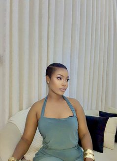 Luu - escort in Dar es Salaam Photo 2 of 3