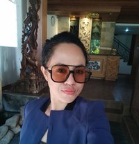 Luunamoon - escort in Bali