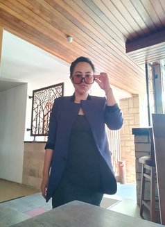Luunamoon - escort in Bali Photo 3 of 7