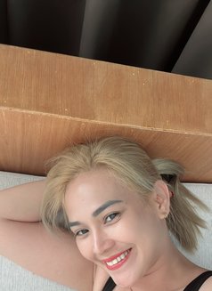 JOY - puta in Taipei Photo 2 of 2