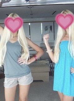 Lux Twins - puta in Milan Photo 8 of 25