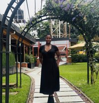 Luxe - escort in Kampala