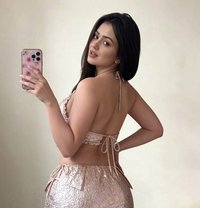 Luxi - escort in Abu Dhabi