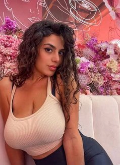 Luxurious Escort - puta in Candolim, Goa Photo 5 of 8