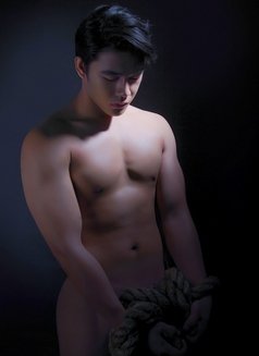 Luxurious Man (just landed) - Male escort in Bangkok Photo 16 of 20