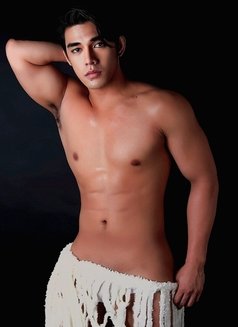 Luxurious Man (just landed) - Acompañantes masculino in Manila Photo 17 of 20