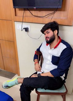 Luxury Boy - Male escort in Ahmedabad Photo 7 of 7