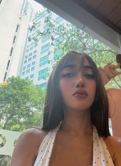 Luxury D - Acompañantes transexual in Hong Kong Photo 6 of 7