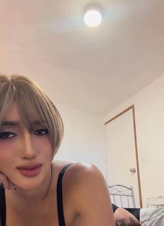 Luxury D - Transsexual escort in Hong Kong Photo 10 of 10