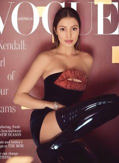 Luxury Escort Exclusive - puta in Singapore Photo 9 of 9