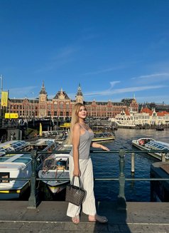 Luxury girl - puta in İstanbul Photo 12 of 15