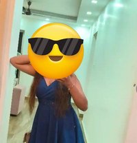 LUXURY - puta in Kolkata