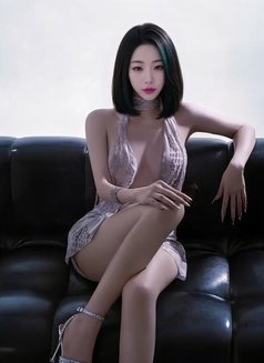 Luxury - escort in Bangkok Photo 6 of 8