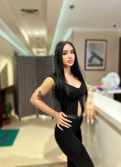 Luxury Home Massags Service - Agencia de putas in Dubai Photo 9 of 10