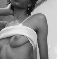 Luxxymerm - puta in Nairobi
