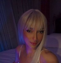 Luzii - Transsexual escort in Riyadh Photo 11 of 20