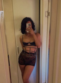 Luzii - Transsexual escort in Riyadh Photo 12 of 20