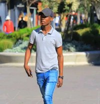 Lwandile - Male escort in Johannesburg