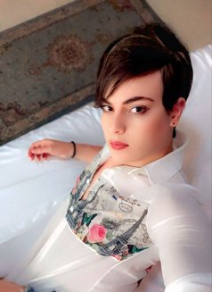 Lwdy - Transsexual escort in Al Sohar Photo 3 of 4