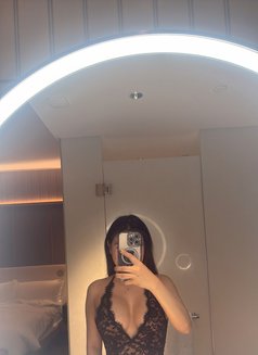 Ly Ly - escort agency in Singapore Photo 3 of 19