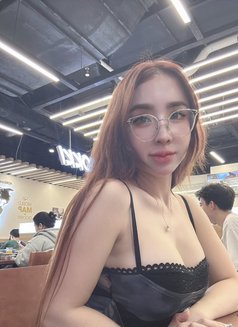 Ly Ly - Agencia de putas in Singapore Photo 9 of 10