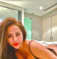 Ly Ly Hcmc - puta in Ho Chi Minh City