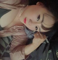 Ly Ly - puta in Kathmandu