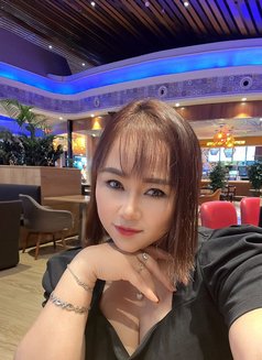 Ly Ly - puta in Kathmandu Photo 8 of 8