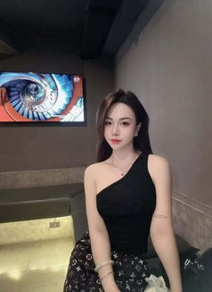 Ly Ly - escort in Hanoi Photo 2 of 4