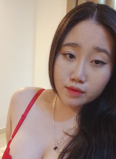Ly Ly - escort in Muscat Photo 2 of 6