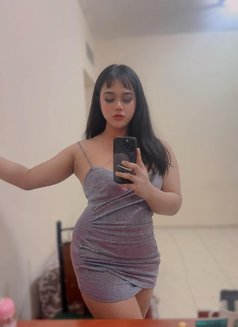 Lydia big cock - Transsexual escort in Al Manama Photo 3 of 13