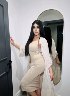Lydia Big Dick 7.5 inch - Transsexual escort in Riyadh Photo 6 of 21