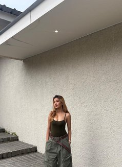 Lydia Carla - puta in Bali Photo 5 of 6